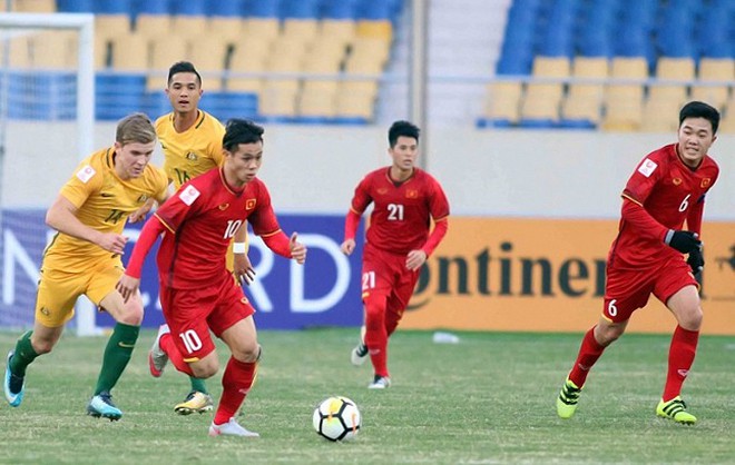 HLV HAGL mừng khi học trò tại U23 Việt Nam phải tập trung đá phòng ngự - Ảnh 1.