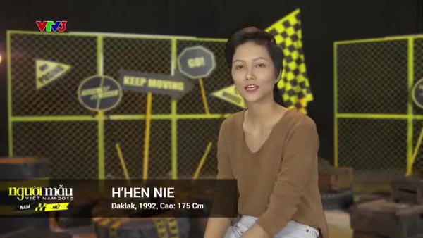 Bị chê giống đàn ông và xấu, đây là ảnh mặt mộc của Tân Hoa hậu Hoàn vũ Việt Nam 2017 - Ảnh 8.