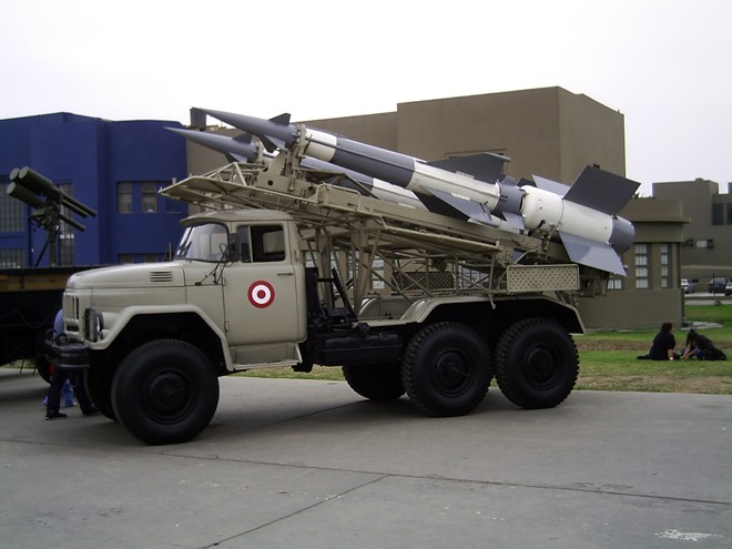 Syria “giăng lưới” hệ thống tên lửa S-125 ở Damascus - Ảnh 1.