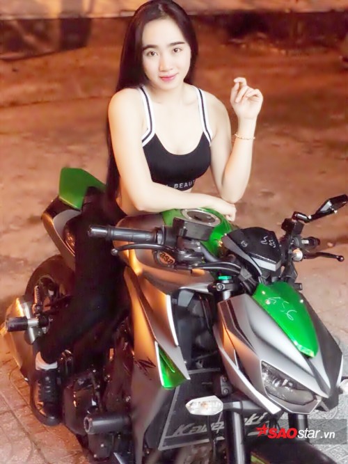 Giấc mơ tuổi 23 của hot girl đi mô tô khủng được dân cư mạng truy lùng - Ảnh 2.