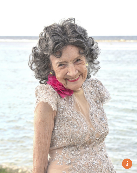 75 năm tập luyện, 57 năm giảng dạy yoga, cuộc đời của người phụ nữ 99 tuổi này như một cuốn phim tuyệt vời về cuộc sống tươi đẹp - Ảnh 1.