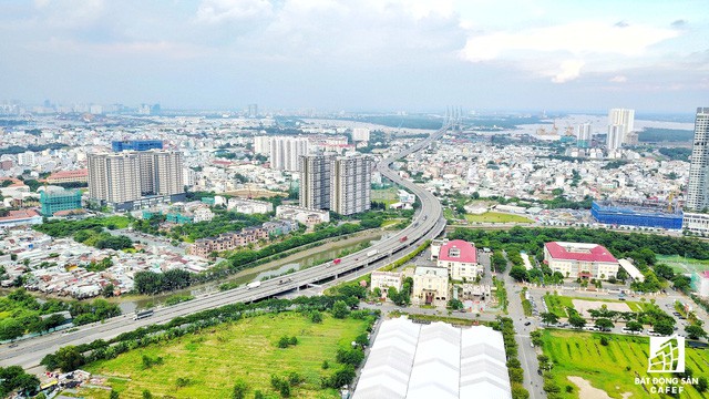 Toàn cảnh khu đô thị hiện đại bậc nhất Sài Gòn với hàng chục nghìn căn nhà cao cấp đang ùn ùn mọc lên - Ảnh 3.