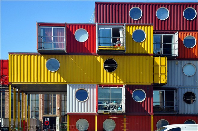 15 ngôi nhà độc đáo trên thế giới được tạo nên từ… container tái chế - Ảnh 1.