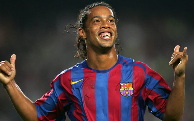 Ronaldinho treo giày giải nghệ: Vị pháp sư cuối cùng của thế giới bóng đá - Ảnh 2.