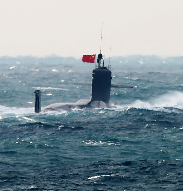 Ông Tập thành lãnh tụ, tàu ngầm TQ phất cờ trên biển và điều Bắc Kinh không còn che giấu - Ảnh 2.
