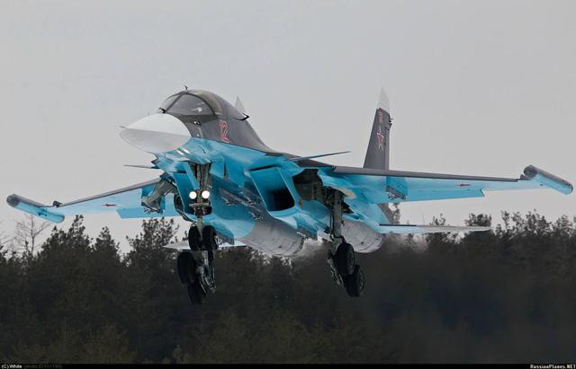 Trở thành ngôi sao ở Syria nhưng Su-34 không lọt nổi mắt xanh của Trung Quốc: Vì sao? - Ảnh 1.