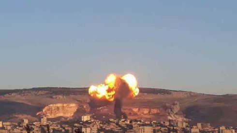 KQ Thổ Nhĩ Kỳ oanh kích ồ ạt Afrin, Syria: Quân Nga vội vàng rút lui - Ảnh 2.