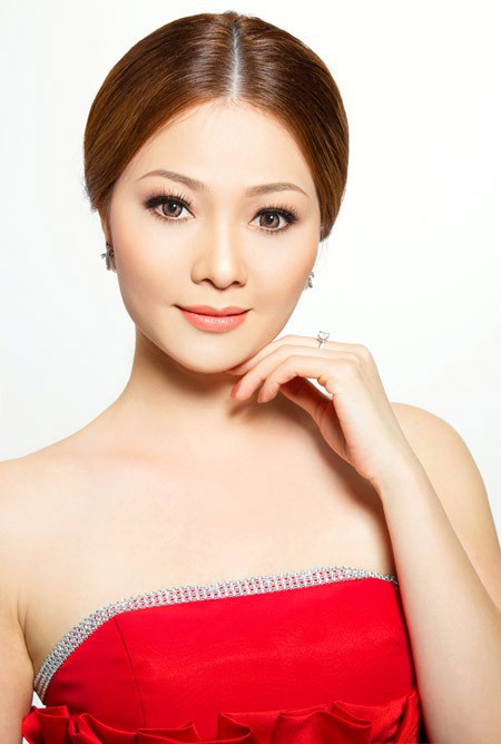 Những người đẹp Việt Nam một lần lên ngôi Hoa hậu, tại vị suốt hàng chục năm vẫn không có người kế nhiệm để trao vương miện - Ảnh 12.
