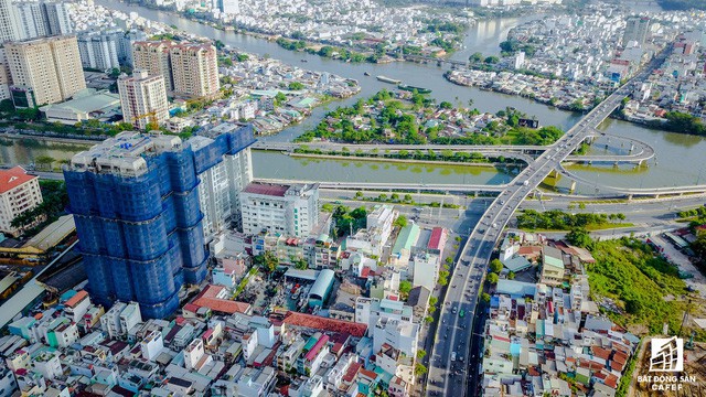 Toàn cảnh con đường đắt đỏ bậc nhất trung tâm Sài Gòn nhìn từ trên cao - Ảnh 12.