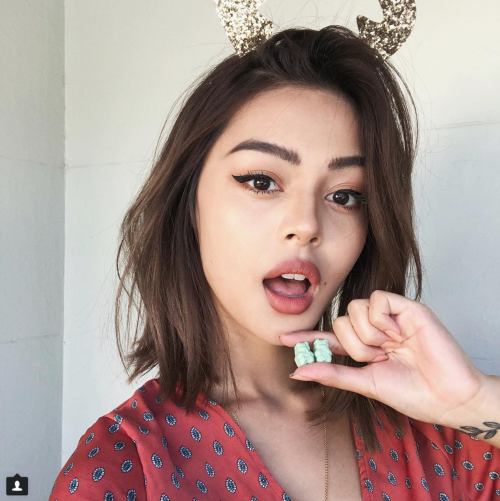 Check-in tại Sài Gòn, hotgirl môi tều Lily Maymac hết lời khen đồ ăn Việt Nam - Ảnh 12.