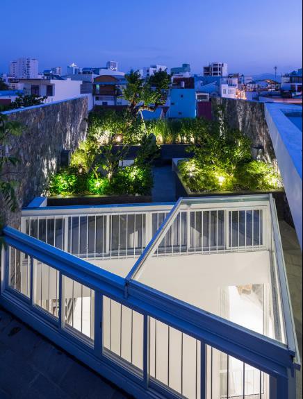 photo 18 1516257593764 - Nhà phố ở Nha Trang "gây sốt" với thiết kế xanh mướt nhờ những miệt vườn nhỏ