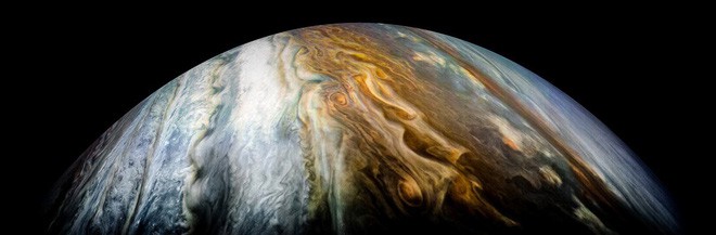 Tàu thăm dò của NASA đã chụp được những hình ảnh không thể tin được của Sao Mộc! - Ảnh 3.