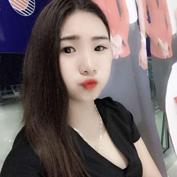 Hot girl đăng Facetime với Công Phượng: Em sợ hãi vì fan Hòa Minzy và CĐV HAGL phát cuồng - Ảnh 3.