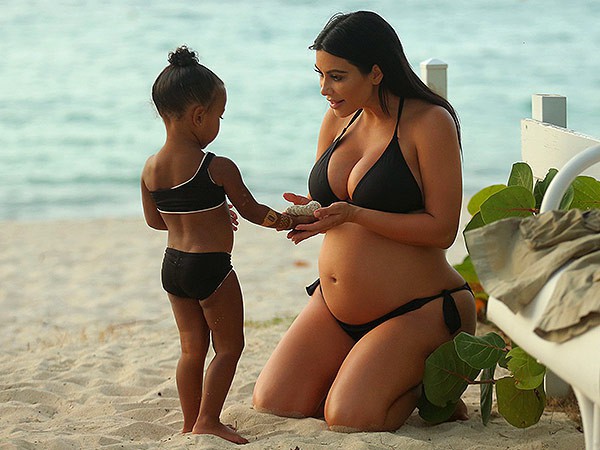 Kim Kardashian xúc động thông báo đã làm mẹ lần 3 nhờ thuê người sinh hộ - Ảnh 3.