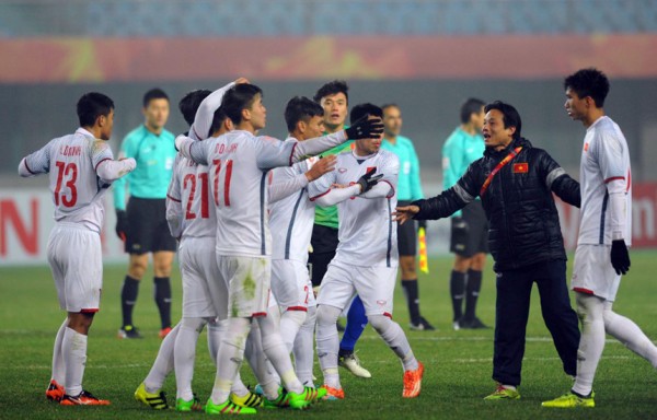 Công Vinh: ‘U23 là mốc son nhưng bóng đá Việt Nam còn khoảng cách xa tầm châu Á’ - Ảnh 3.