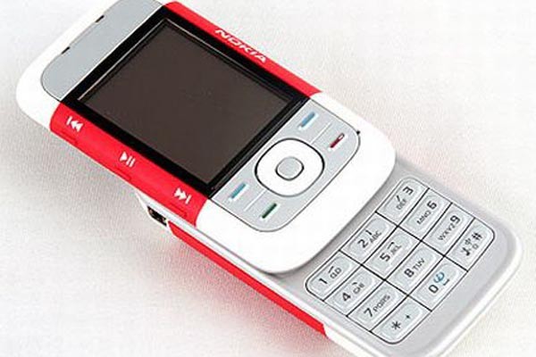 6 chiếc điện thoại Nokia từng là ước mơ của hàng triệu thanh niên Việt Nam - Ảnh 3.
