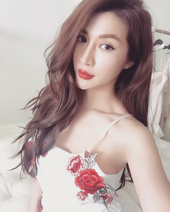  Nhiều năm nhìn lại, gương mặt của 4 cô nàng hotgirl đời đầu này đã thay đổi đến chẳng thể nhận ra - Ảnh 7.