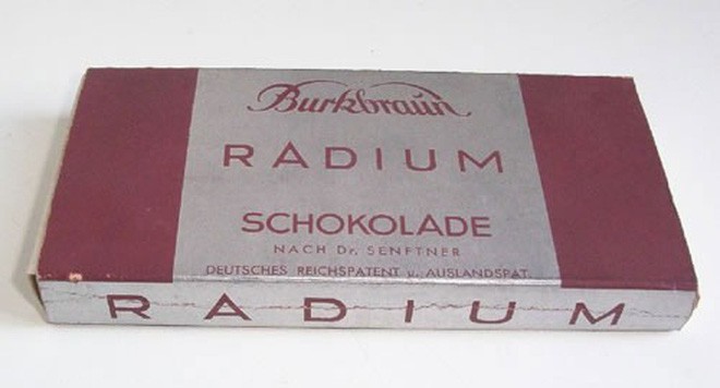 Trước khi biết về sự nguy hiểm của Radium, con người đã từng dùng nó vô tư thế này đây - Ảnh 8.