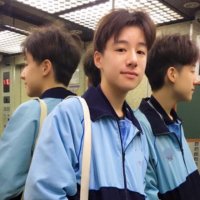 Tiểu Vương Lực Hoành Trung Quốc: 13 tuổi đã cao 1m70, học giỏi và biết chơi cả piano, violin - Ảnh 9.