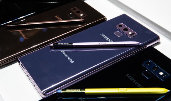 Doanh số iPhone sụt giảm, nhưng người buồn nhất lại chính là Samsung - Ảnh 2.
