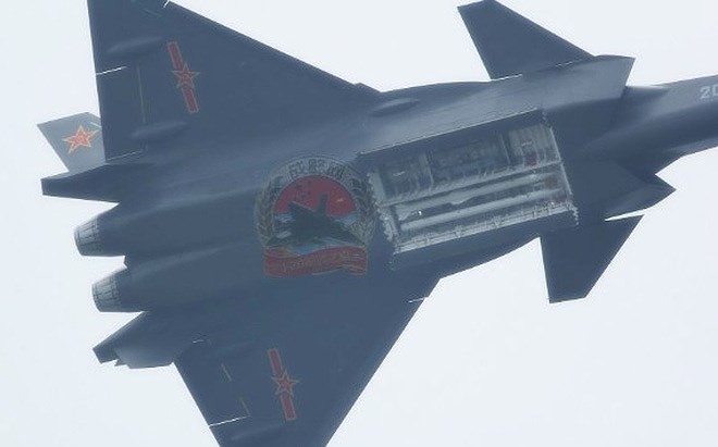 [ẢNH] J-20 Trung Quốc và F-35 Nhật Bản chuẩn bị có cuộc đối đầu lịch sử: Ai sẽ thắng? - Ảnh 13.
