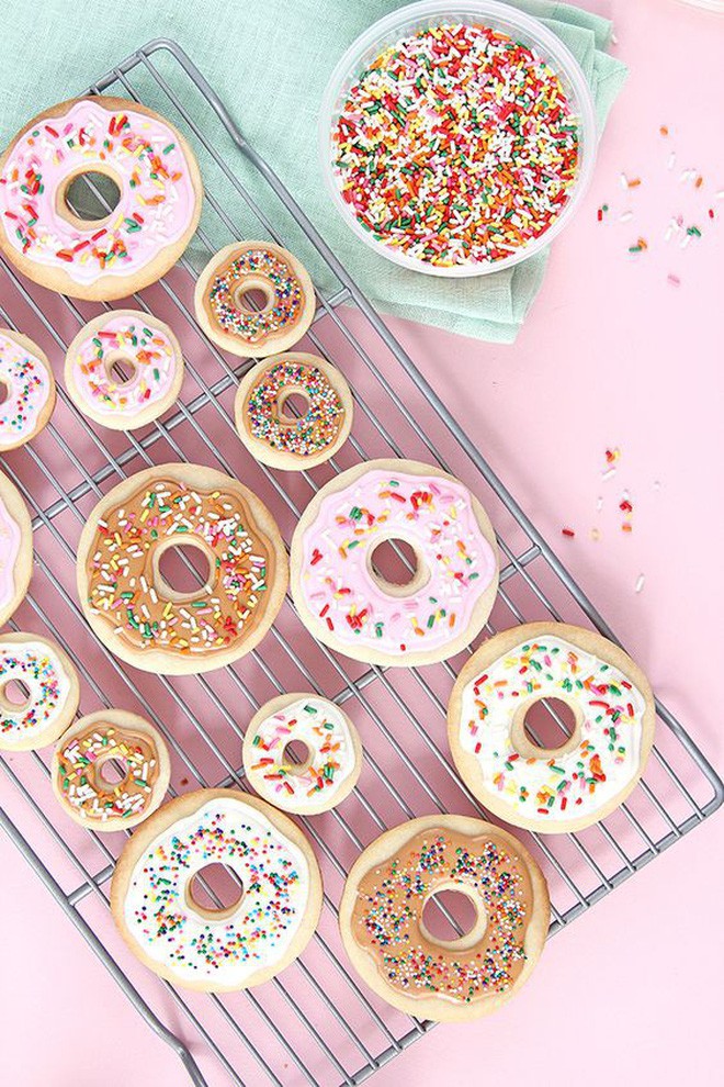 Muôn hình vạn trạng những loại donut ngon “lịm tim” khiến người Mỹ tiêu thụ hơn 10 tỷ chiếc mỗi năm - Ảnh 15.