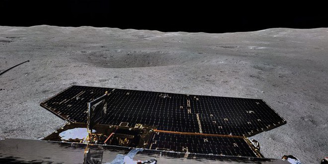 Cận cảnh quá trình hạ cánh và bức ảnh panorama đầu tiên về Mặt Trăng do tàu thăm dò Hằng Nga 4 gửi về Trái Đất - Ảnh 4.