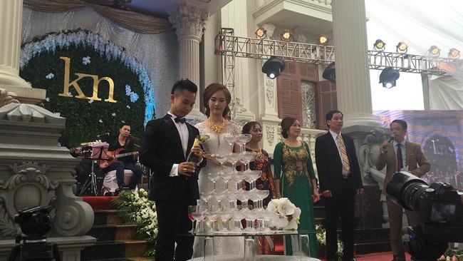 Đám cưới tại lâu đài trăm tỷ, rước dâu bằng Rolls-Royce và máy bay: Nam Định xứng đáng đứng đầu về độ chịu chơi tổ chức đám cưới - Ảnh 10.