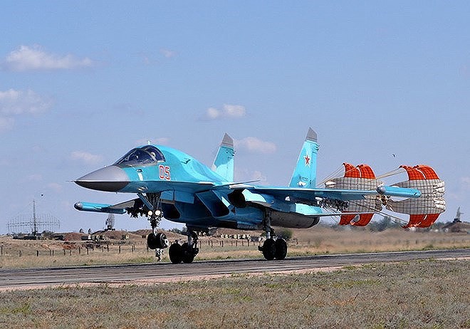 [ẢNH] Nga ra lệnh đình chỉ bay, 120 chiến đấu cơ Su-34 phải nằm đất - Ảnh 10.