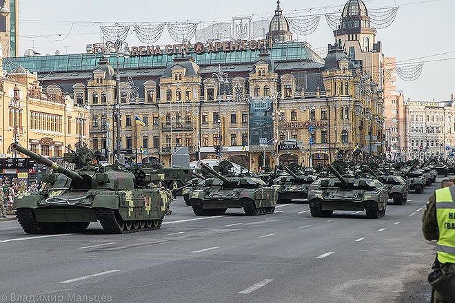 [ẢNH] Vũ khí Ukraine cháy hàng sau màn thể hiện ấn tượng tại miền Đông? - Ảnh 1.