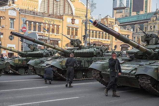 [ẢNH] Vũ khí Ukraine cháy hàng sau màn thể hiện ấn tượng tại miền Đông? - Ảnh 2.