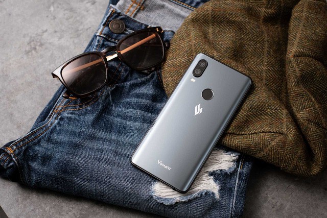 Thị trường smartphone Việt 2018: Bphone 3 tái xuất ngoạn mục, Vingroup lấn sân, nhưng các đại gia ngoại mới là đội bao sân và năm sau càng bành trướng hơn năm trước - Ảnh 5.