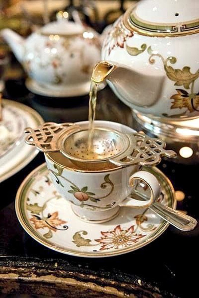 Tiệc trà Anh: Tưởng sang chảnh bậc nhất nhưng thực ra có nguồn gốc cứu đói cho một quý tộc thích ăn cả thế giới - Ảnh 3.