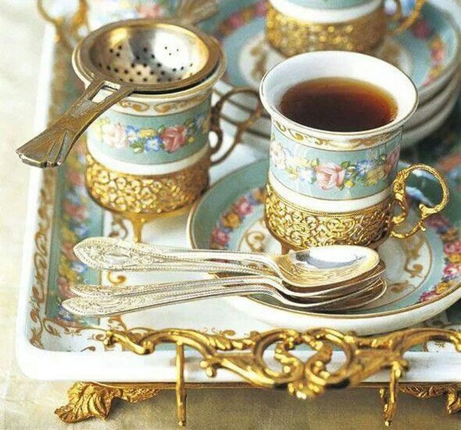 Tiệc trà Anh: Tưởng sang chảnh bậc nhất nhưng thực ra có nguồn gốc cứu đói cho một quý tộc thích ăn cả thế giới - Ảnh 4.