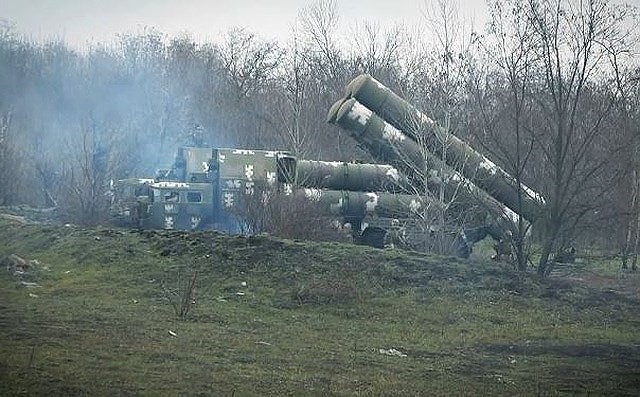 [ẢNH] S-300 Ukraine bất lực khi hàng trăm tên lửa Iskander Nga áp sát biên giới? - Ảnh 13.