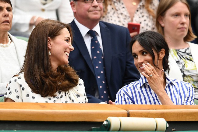 Trong khi em dâu Meghan dính đầy thị phi, Công nương Kate lại âm thầm được lòng gia đình chồng nhờ điều này - Ảnh 13.