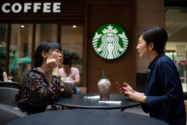 3 đòn chí mạng giúp startup 1 năm tuổi làm lung lay đế chế Starbucks - Ảnh 3.