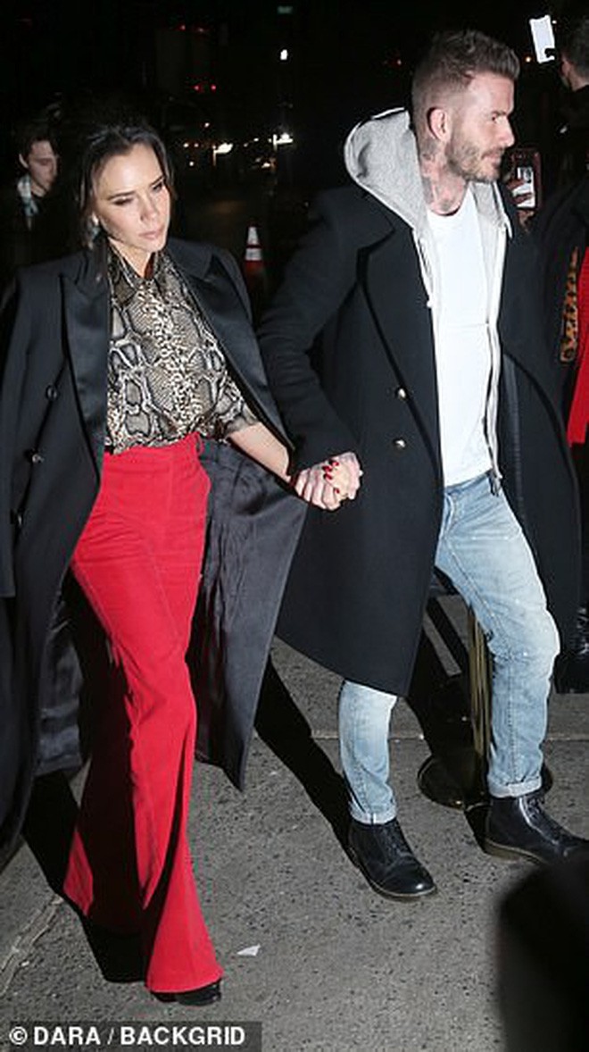 Vợ chồng Beckham xuất hiện sang chảnh ngút ngàn trên phố, không hổ danh cặp đôi đẳng cấp nhất thế giới! - Ảnh 6.