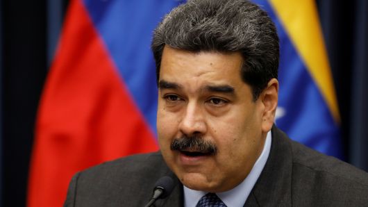 Venezuela giữa thời kì đen tối nhất: Những người cầm súng nắm giữ vận mệnh đất nước? - Ảnh 1.