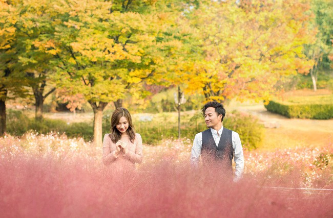 Trọn bộ ảnh cưới ngập tràn sắc vàng của vợ chồng rapper Tiến Đạt - Thụy Vy chụp ở Hàn Quốc - Ảnh 15.