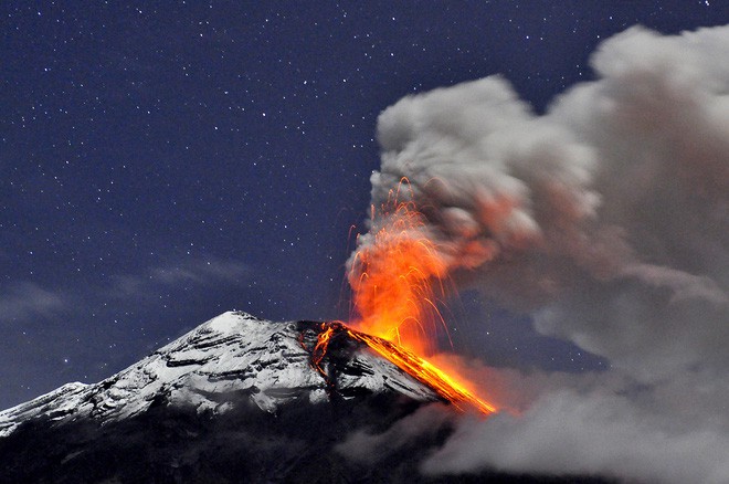 Treo mình ngắm núi lửa trên xích đu nơi tận cùng thế giới: Thú tiêu khiển mạo hiểm giữa Ecuador hoang dã - Ảnh 15.