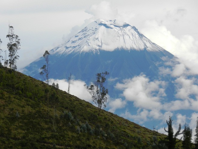 Treo mình ngắm núi lửa trên xích đu nơi tận cùng thế giới: Thú tiêu khiển mạo hiểm giữa Ecuador hoang dã - Ảnh 17.