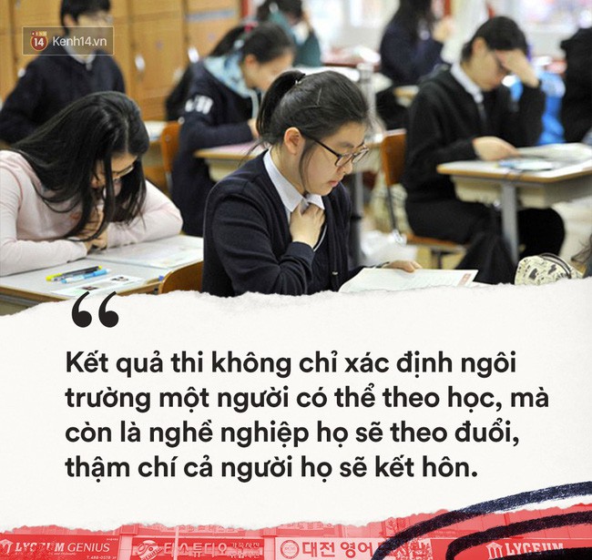 Choáng váng cảnh phụ huynh Hàn Quốc ngồi la liệt ở cầu thang để nghe bí kíp thi đỗ đại học cho con - Ảnh 4.