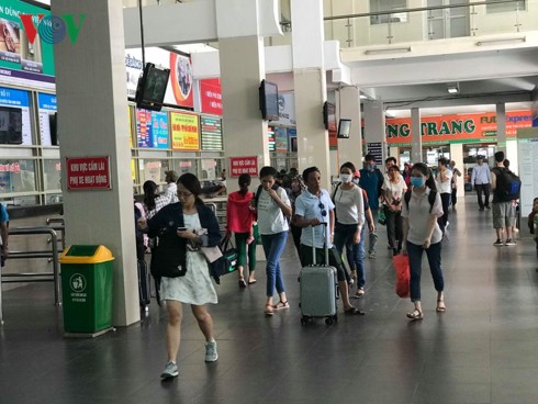 5 bến xe ở Hà Nội “cõng” cả triệu khách về đón Xuân - Ảnh 5.