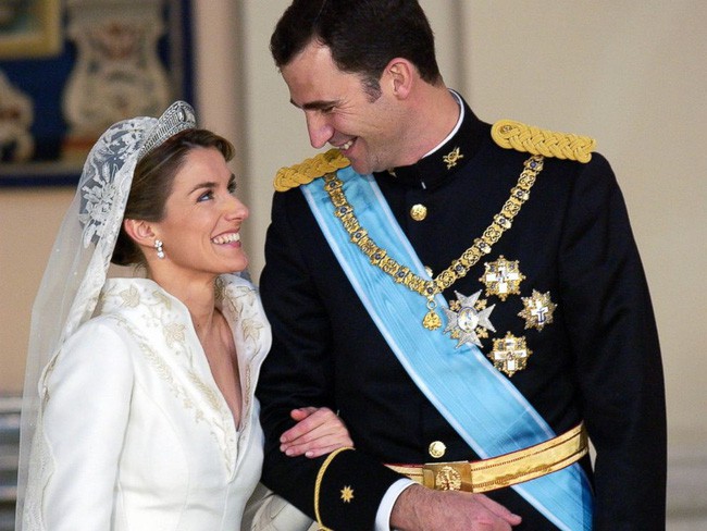 Điều ít biết về Hoàng hậu Tây Ban Nha: Từ nữ nhà báo qua một lần đò đến cuộc chiến “sống chung với mẹ chồng” - Ảnh 3.