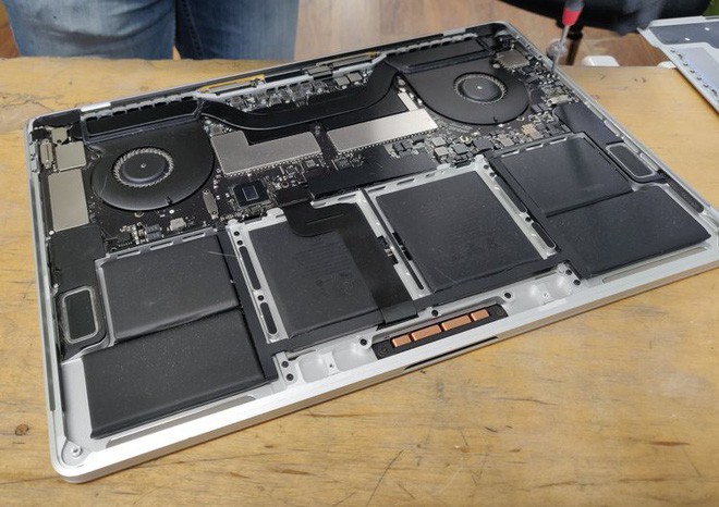 Đi sửa MacBook Pro cho vợ Apple đòi 1.500 USD, đem ra tiệm ngoài sửa mất có 500 USD và đây là lý do - Ảnh 4.
