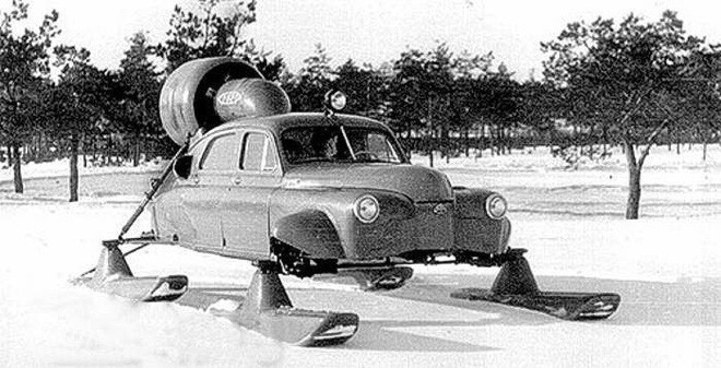 Xe ô tô trượt địa hình bằng động cơ máy bay của Liên Xô – như viễn tưởng mà hóa ra là có thật - Ảnh 1.