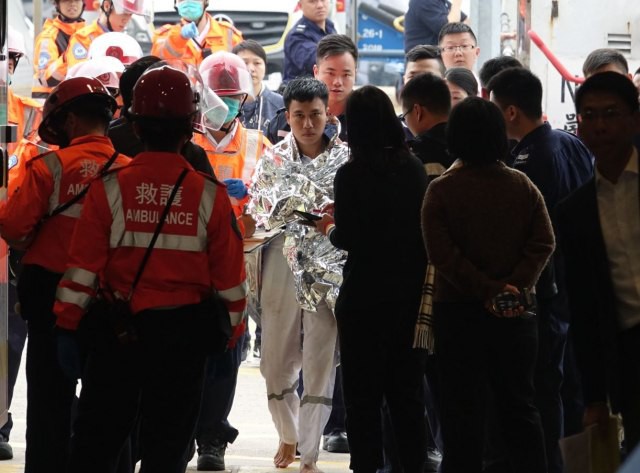 Tàu chở dầu treo cờ Việt Nam cháy ngùn ngụt ngoài khơi Hong Kong, có người thiệt mạng - Ảnh 3.