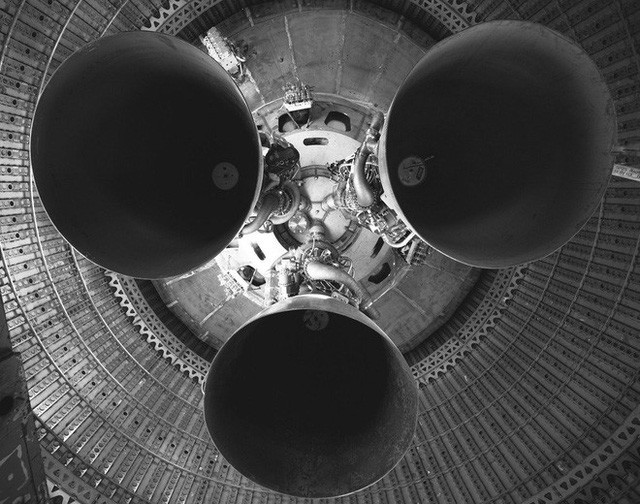 Elon Musk ra mắt hệ thống tên lửa Starship mới: mạnh gấp đôi hệ thống phóng Saturn 5 huyền thoại, khoang chứa được 100 người, có thể tự động đáp đất - Ảnh 4.