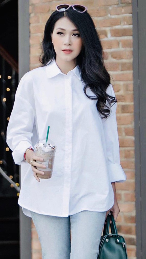 Nhan sắc và body dàn sao nữ Thất Sơn Tâm Linh: Sexy “bức thở”, Hoàng Yến lột xác, Đinh Y Nhung U40 vẫn dư sức chặt chém đàn em! - Ảnh 6. Nhan sắc và body dàn sao nữ Thất Sơn Tâm Linh: Sexy “bức thở”, Hoàng Yến lột xác, Đinh Y Nhung U40 vẫn dư sức chặt chém đàn em! - Ảnh 6.